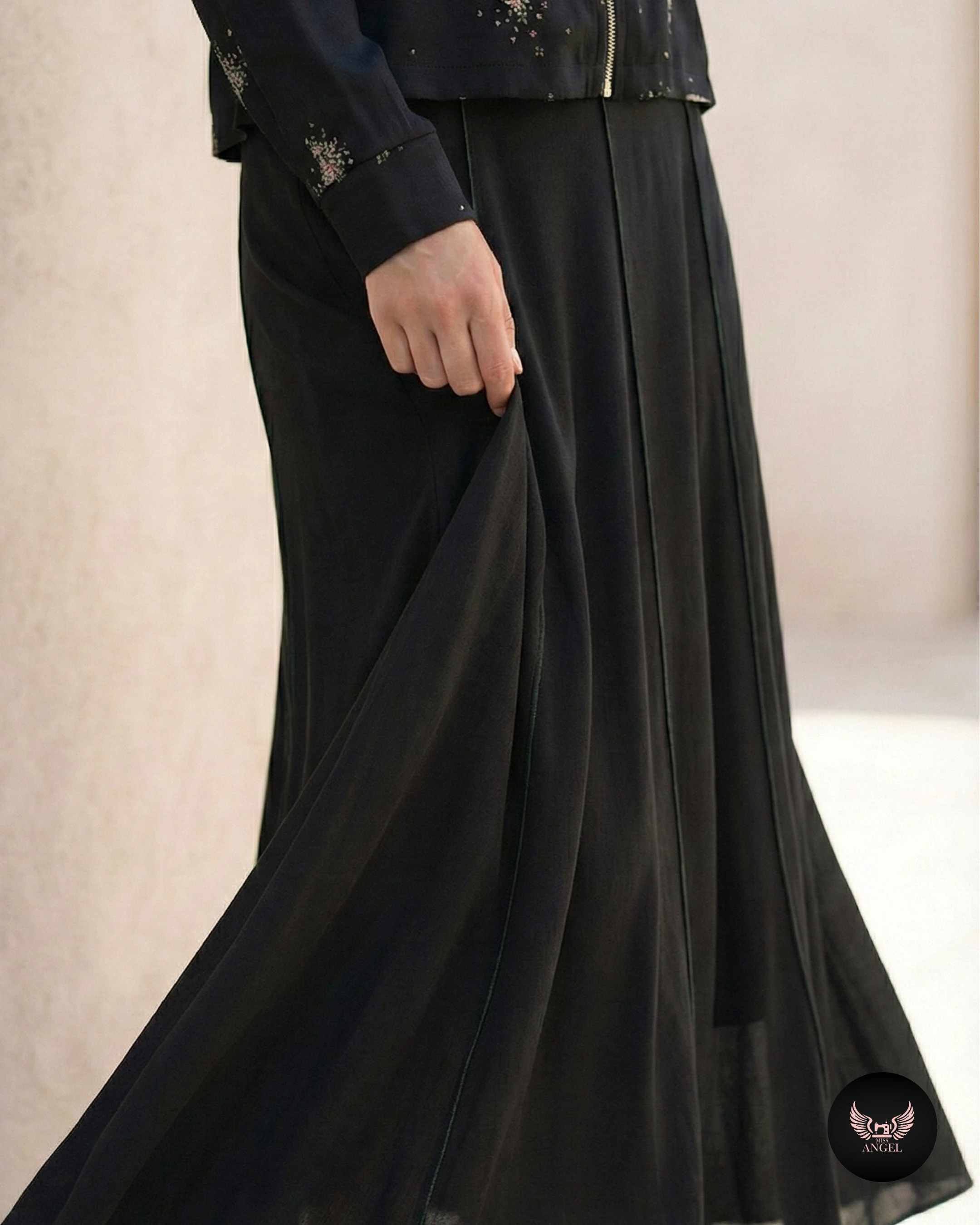 Çiçek Desenli İpek Cupro Siyah Ceket - Etek Takımı