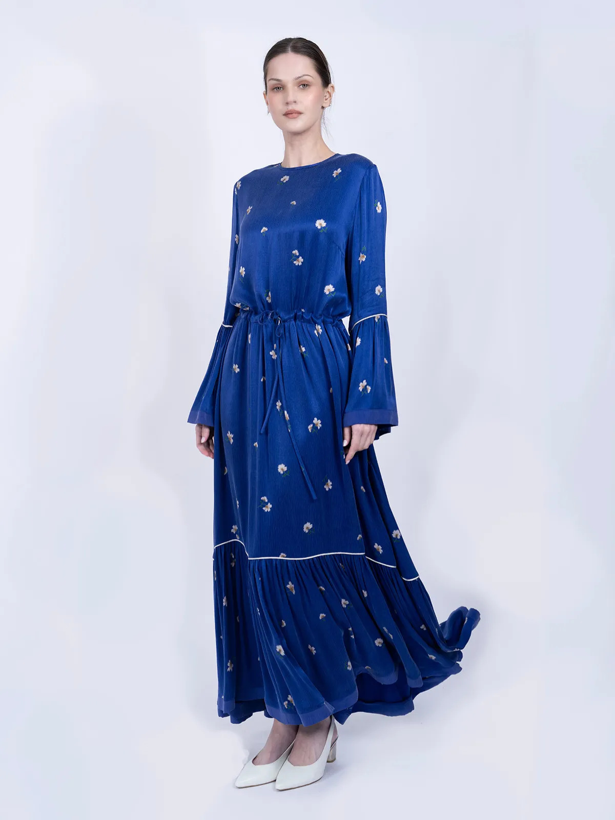 İpek Cupro Mavi Çiçekli Biyeli Elbise - Görsel 2